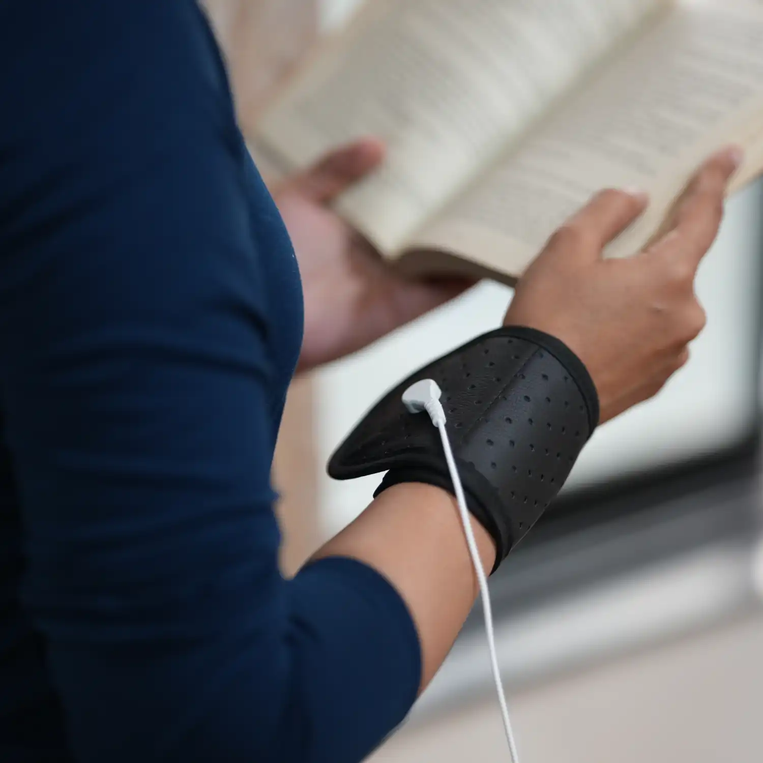 TerreNue’s Earthing Wrist Band